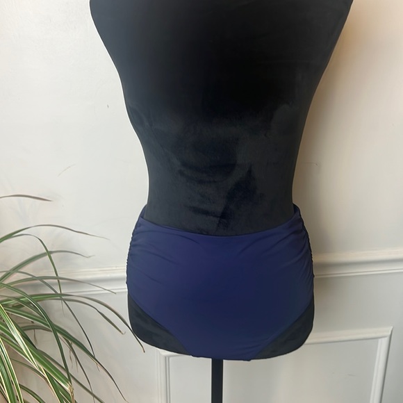 Anne Cole Navy Twist Top Tankini with high waisted bottoms, size medium - Picture 6 of 16